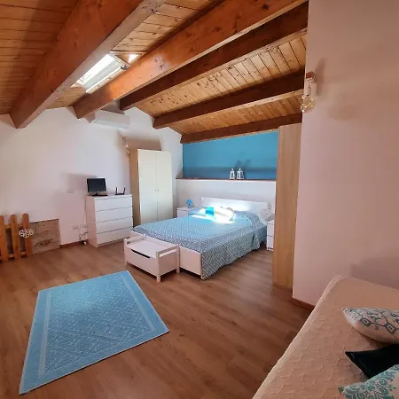 Sweet Loft In Posizione Favolosa Lejlighed